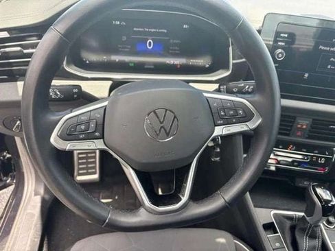 Used 2025 Volkswagen Jetta Sport FWD image 6