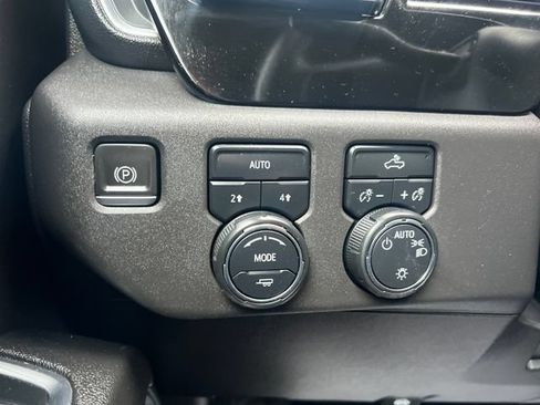 Certified 2023 Chevrolet Silverado 1500 LT AWD/4WD image 30
