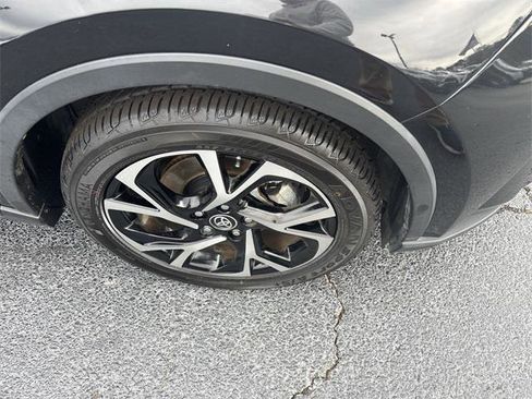 Certified 2020 Toyota C-HR XLE w/ Phone Cable & Charge Package image 11