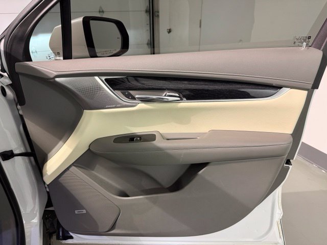 Used 2021 Cadillac XT6 Premium Luxury AWD/4WD image 30