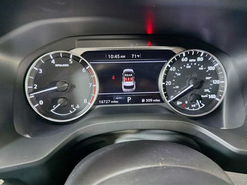 Used 2023 Nissan Rogue SV AWD/4WD image 10