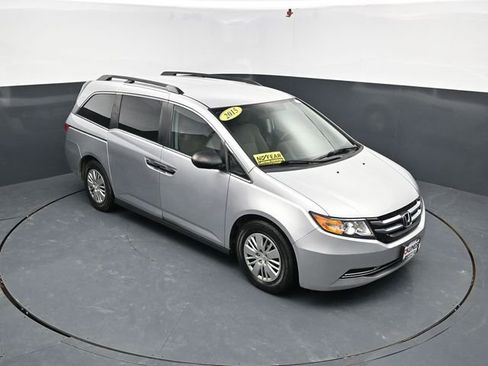 Used 2015 Honda Odyssey LX image 38