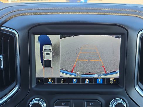 Used 2021 GMC Sierra 1500 AT4 w/ AT4 Premium Package image 20