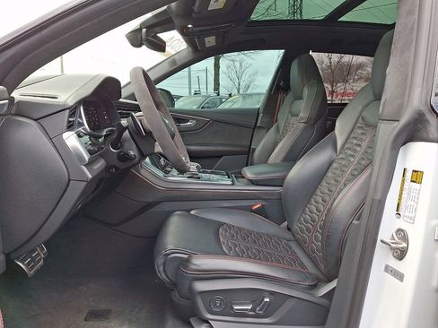 Certified 2024 Audi RS Q8 image 19