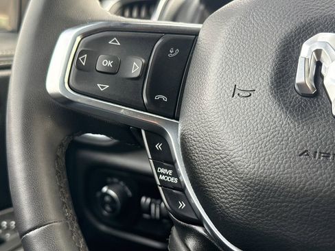 Used 2025 RAM 1500 Laramie image 29