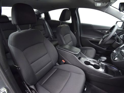 Used 2023 Chevrolet Malibu LT image 16