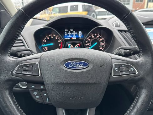 Certified 2019 Ford Escape Titanium image 24