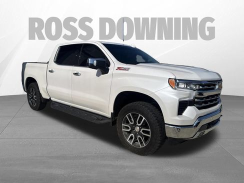 Used 2025 Chevrolet Silverado 1500 LTZ w/ Z71 Off-Road Package AWD/4WD image 4
