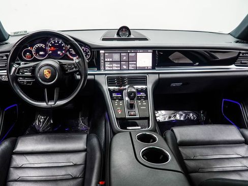 Used 2021 Porsche Panamera w/ Premium Package RWD image 5