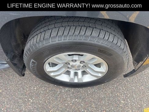 Used 2019 Chevrolet Suburban LT AWD/4WD image 31