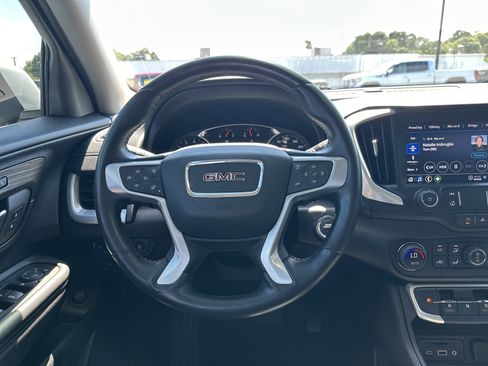 Used 2022 GMC Terrain SLT FWD image 18
