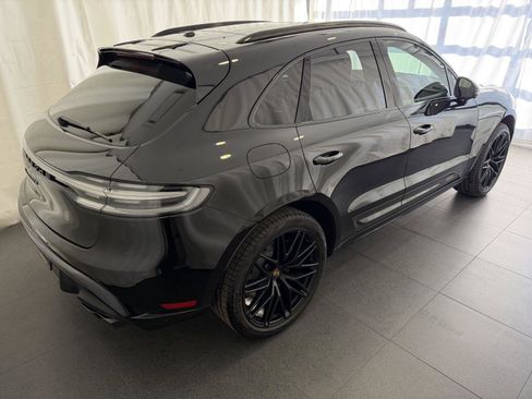 Certified 2022 Porsche Macan GTS image 9