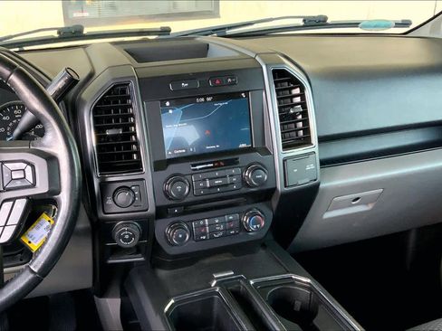 Used 2018 Ford F150 XLT w/ Equipment Group 302A Luxury image 7