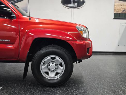 Used 2013 Toyota Tacoma PreRunner w/ SR5 Pkg RWD image 17