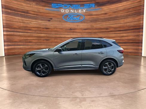 Used 2023 Ford Escape ST-Line w/ Tech Pack #1 image 2