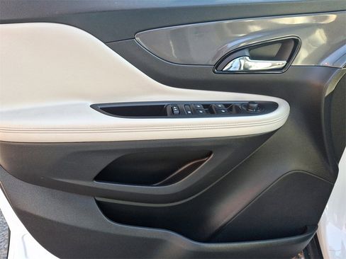 Certified 2018 Buick Encore Essence image 12