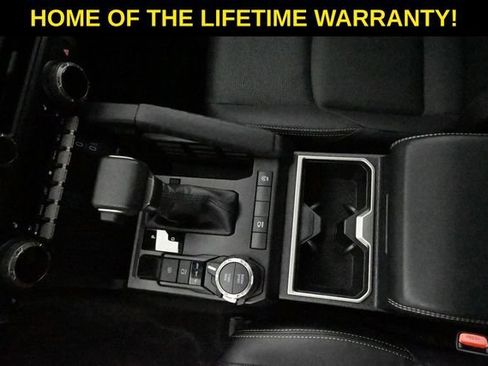 Used 2025 Toyota 4Runner Limited AWD/4WD image 27