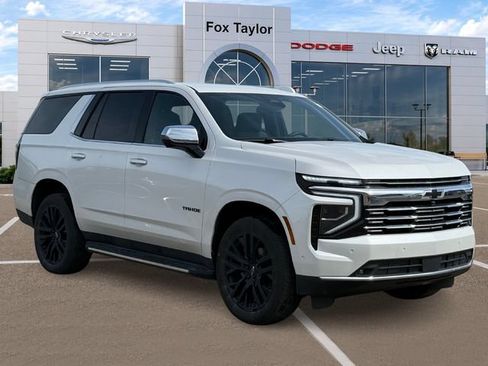 Used 2025 Chevrolet Tahoe Premier AWD/4WD image 3
