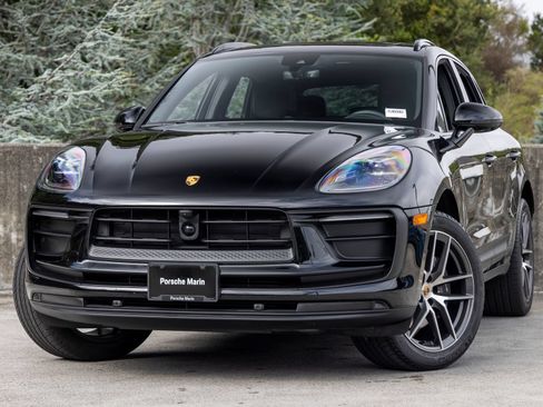 Certified 2026 Porsche Macan AWD/4WD image 1