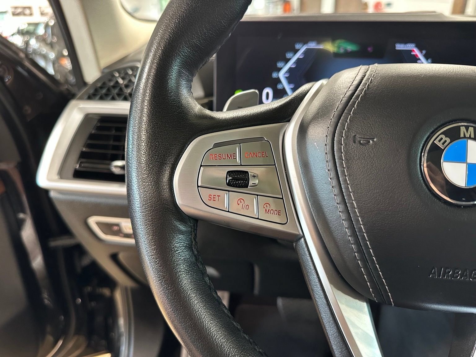 Used 2023 BMW X7 xDrive40i AWD/4WD image 19