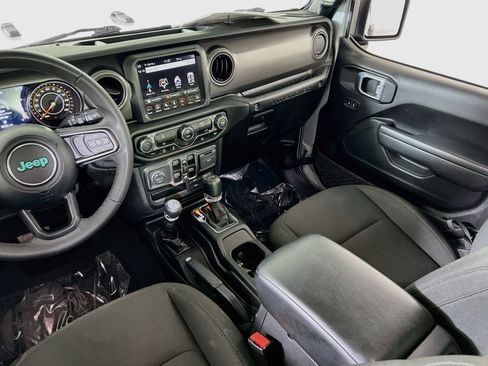 Used 2023 Jeep Wrangler Unlimited Sport AWD/4WD image 22