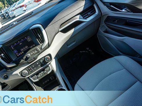 Used 2022 GMC Terrain SLE image 25