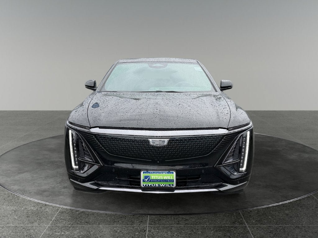 Used 2024 Cadillac Lyriq Sport AWD/4WD image 2