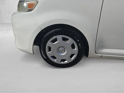 Used 2012 Scion xB image 23