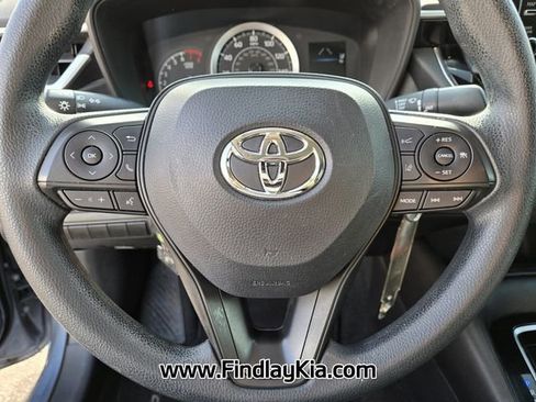 Used 2021 Toyota Corolla LE image 22