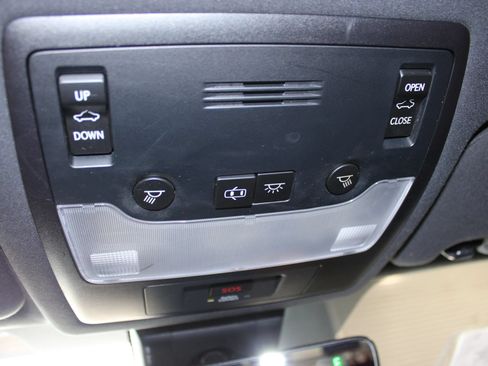 Used 2019 Lexus IS 300 F Sport w/ F Sport Package RWD image 30