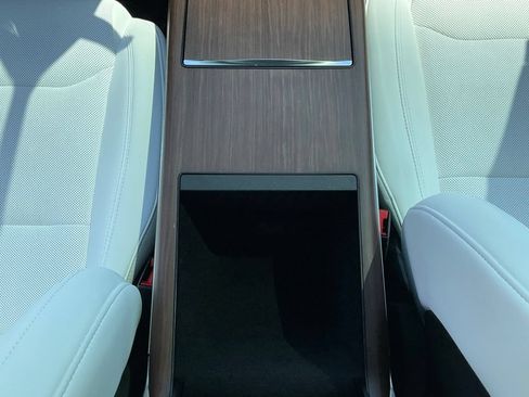 Used 2023 Tesla Model X AWD/4WD image 47