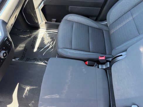 Used 2023 Chevrolet Silverado 1500 LT RWD image 14