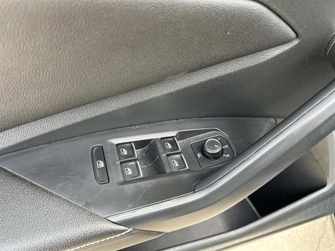 Used 2024 Volkswagen Jetta SE image 22