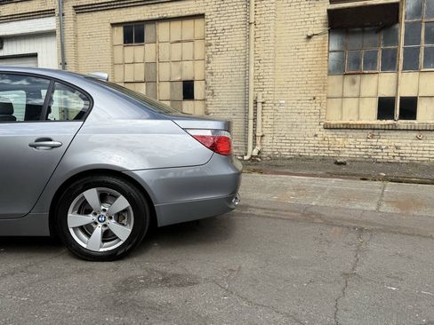 Used 2007 BMW 530xi Sedan AWD/4WD image 19