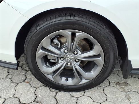 Certified 2024 Honda Accord EX image 15