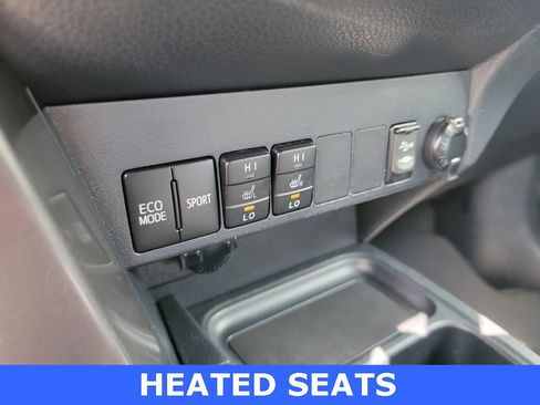 Used 2018 Toyota RAV4 SE w/ Power Extra Value Package image 4