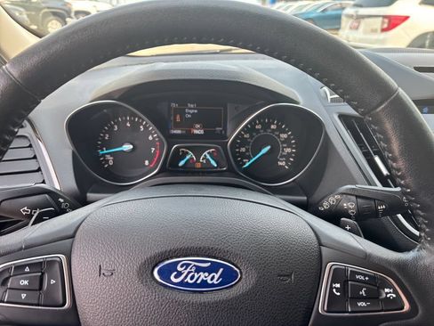 Used 2017 Ford Escape Titanium AWD/4WD image 15