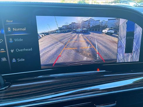 Used 2024 Cadillac Escalade ESV Premium Luxury image 20