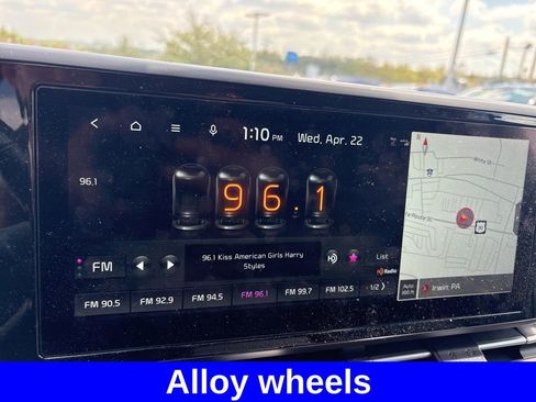 Used 2023 Kia Carnival EX FWD image 23