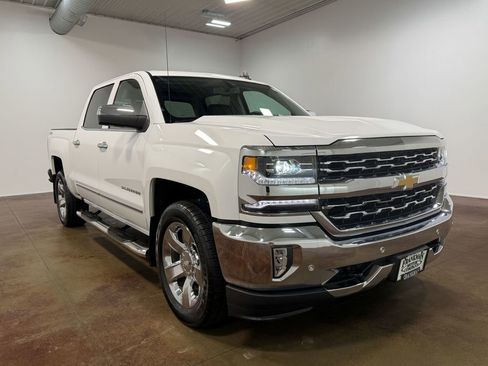 Used 2017 Chevrolet Silverado 1500 LTZ w/ Sport Package AWD/4WD image 31