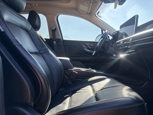 Used 2023 Lincoln Corsair Reserve w/ Equipment Group 201A image 20