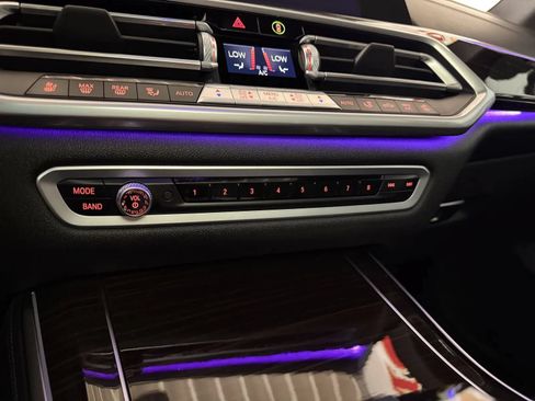 Used 2019 BMW X5 xDrive50i w/ M Sport Package AWD/4WD image 31