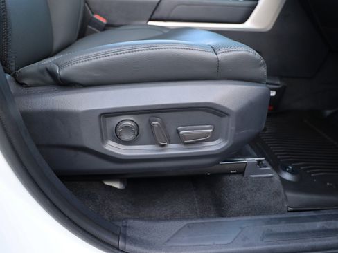 Used 2025 Toyota Tundra Limited image 51