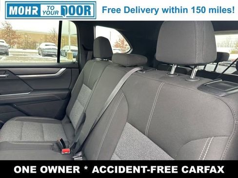 Used 2025 GMC Acadia Elevation image 31