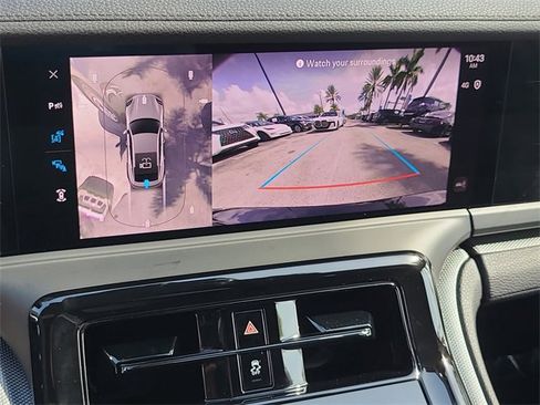 Used 2025 Porsche Panamera 4 image 30