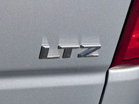 Used 2019 Chevrolet Silverado 1500 LTZ w/ LTZ Premium Package image 6