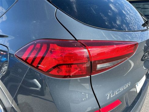Used 2019 Hyundai Tucson SE image 18