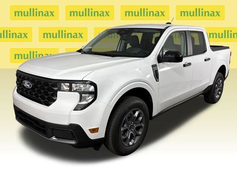 New 2026 Ford Maverick XLT w/ XLT Luxury Package FWD image 15