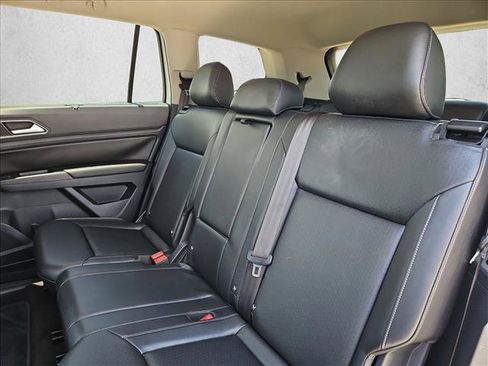 Used 2019 Volkswagen Atlas SE w/ Panoramic Sunroof Package FWD image 18