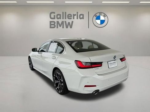 Certified 2025 BMW 330i Sedan w/ Premium Package RWD image 9